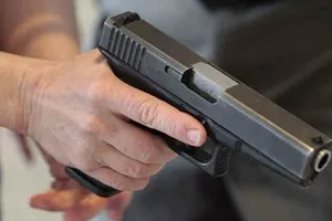 Nổ súng tại nhà bí thư huyện ủy Đức Hòa