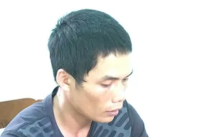 Một sinh viên bị bắt vì hiếp dâm bạn gái