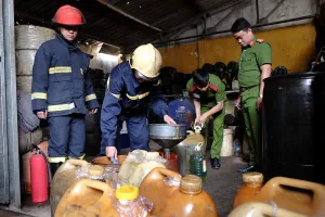 Kho xăng dầu lậu trong khu dân cư ở Đà Nẵng