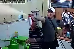 Nghi can đập phá tiệm kem ở quận 1 bị bắt