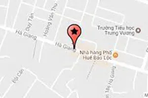 2 lãnh đạo trường chính trị lao vào đánh nhau 