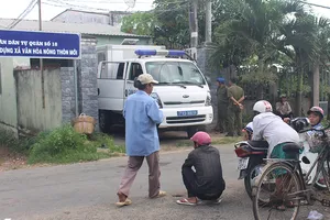 Nghi vợ đâm chết chồng hờ trong nhà trọ