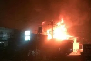 Cháy kho nhớt trong cây xăng ở Đắk Lắk