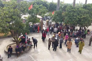 Còng tay vượt quyền,công an xin lỗi nguyên trưởng thôn 