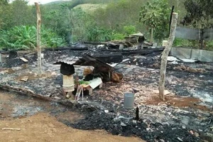 Cháy nhà, 2 cháu nhỏ thương vong