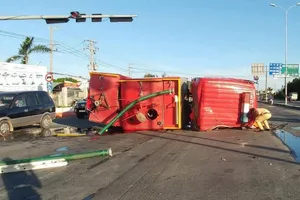 Xe cứu hỏa gây tai nạn liên hoàn trên quốc lộ