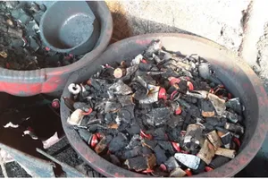 Gần 50 kg pin để nhuộm cà phê trong cơ sở nông sản