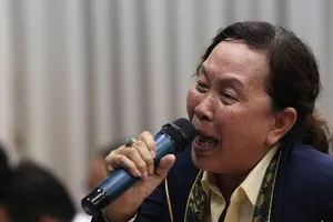 Chủ tịch HĐND TP.HCM hứa gì trước cử tri Thủ Thiêm?