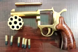 Nhóm làm súng Rulo ổ quay bị bắt