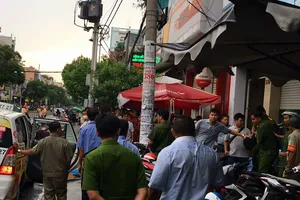 Ngáo đá đi cướp tiền tại một ngân hàng ở Tân Phú