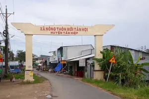 Trưởng ấp bị chủ tịch xã ép ký khống để lấy tiền trả nợ