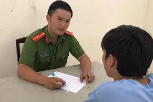 Quận 7: Thuê người tạt chất bẩn vào quán cà phê để giành khách