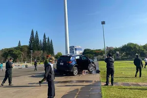 Công an thông tin vụ ‘xe điên’ tông vào quảng trường ở Gia Lai
