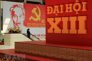 Đại biểu thảo luận về nhân sự dự kiến BCH Trung ương khoá XIII