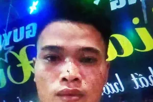 Truy tìm nghi phạm sát hại mẹ ruột rồi bỏ trốn