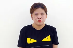 Bé gái 4 tuổi bị dì bạo hành vì lười ăn