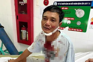 Tài xế ô tô tải nổi máu côn đồ hành hung người tàn tật