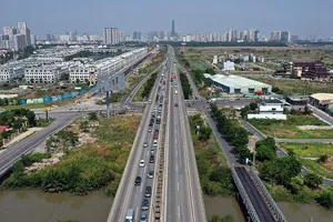 Phát triển đô thị vệ tinh, giải nén, giảm tải cho Đông Nam Bộ