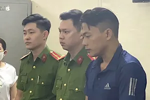 Cựu nhân viên ngân hàng bị bắt về tội lừa đảo