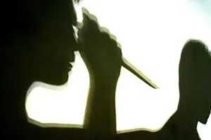 1 phụ nữ dùng dao sát hại bạn nhậu