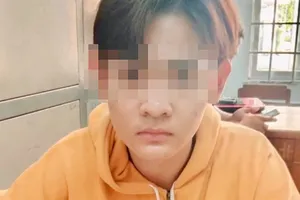 Bắt thiếu niên nghi giết người, cướp tài sản trong nhà nghỉ