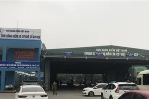 Hà Nội: Công an tìm người liên quan đến vụ nhận hối lộ tại trung tâm đăng kiểm