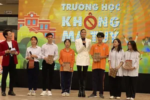 Hoa hậu H’Hen Niê cùng nhiều nghệ sĩ gửi thông điệp 'không thử ma tuý dù chỉ một lần'