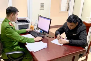 Công an tìm nạn nhân đã chuyển tiền cho tài khoản Facebook Hồng Hồng