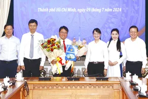 Ông Đoàn Văn Đủ làm Phó Chủ tịch UBND quận Tân Bình, TP.HCM