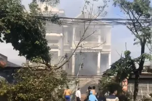 Thái Nguyên: Nổ lớn sập nhà, 1 người chết 2 người bị thương