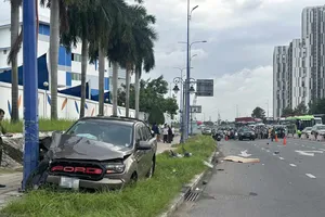 Ô tô bán tải tông tử vong người chạy xe máy đi ngược chiều trên đường Mai Chí Thọ
