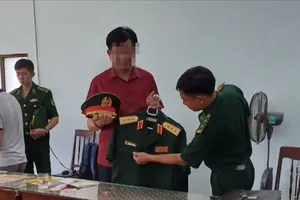 Xác minh người mang hàm thượng tướng quân đội giả