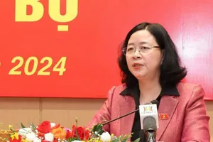 Bà Bùi Thị Minh Hoài được bầu làm Trưởng đoàn ĐBQH TP Hà Nội