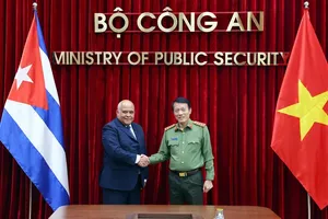 Đại tướng Lương Tam Quang tiếp Đại sứ Cuba