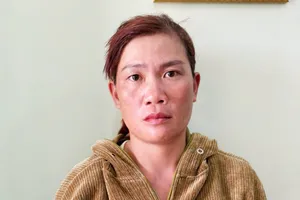 Nhóm móc túi du khách nước ngoài tại đồi cát bay Mũi Né bị bắt