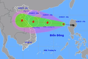 Áp thấp nhiệt đới trên Biển Đông di chuyển nhanh, sẽ thành bão số 5 trong 24 giờ tới