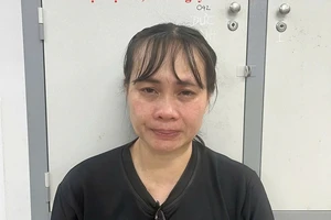 Trích xuất camera, bắt giữ người trộm laptop của nữ sinh ở quán cà phê