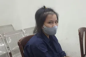 Người mẹ bạo hành con gái 3 tuổi đến tử vong không đứng vững tại tòa