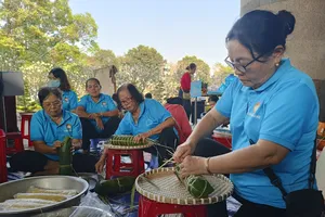 Sôi nổi cuộc thi "gói - nấu bánh tét" lần thứ XII năm 2024