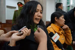 Bị đe dọa, người tố cáo “nhân bản xét nghiệm” nói gì?