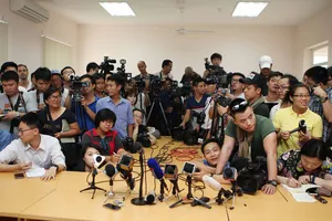 Trực tiếp: Dấu vết máy bay ở Malacca có thể chỉ là tin đồn