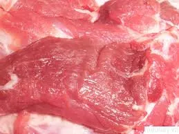 Thịt heo ăn không hết bỗng chuyển sang màu đỏ tươi như máu