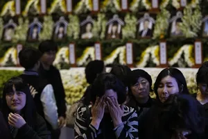 48 nữ sinh tử nạn chung một phòng trên phà Sewol