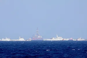 Tàu TQ thay đổi chiến thuật, tìm mọi cách “bẫy” tàu VN để quay phim