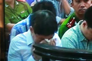 Cựu phó giám đốc Công an Hải Phòng tình cảm, mau nước mắt