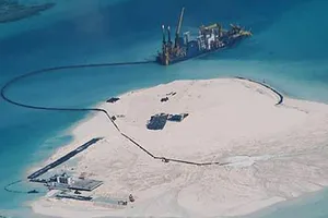 Trung Quốc xây dựng phi pháp ở Gạc Ma: Bước đi cực kỳ nguy hiểm!