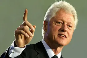 Ông Clinton chỉ trích Trung Quốc về chính sách Biển Đông