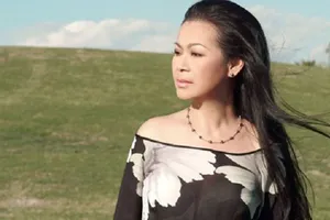 Xì căng đan trước show Khánh Ly