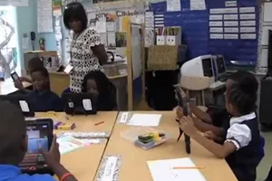 Mỹ: Vì sao Los Angeles ngưng trang bị iPad cho học sinh?