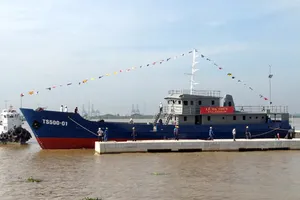 Hạ thủy tàu trinh sát đầu tiên cho Cảnh sát biển Việt Nam
